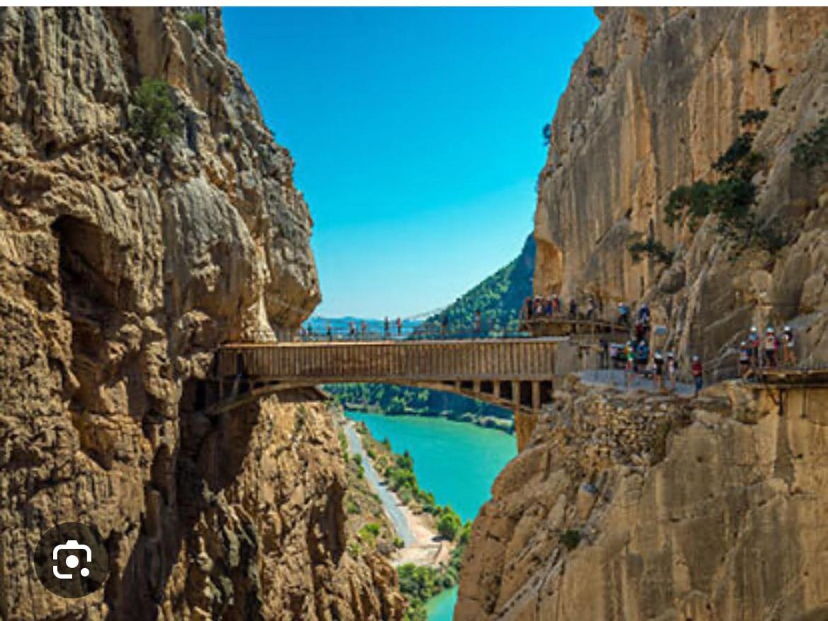 La Barranca De La Barca Bed & Breakfast อะโลรา ภายนอก รูปภาพ
